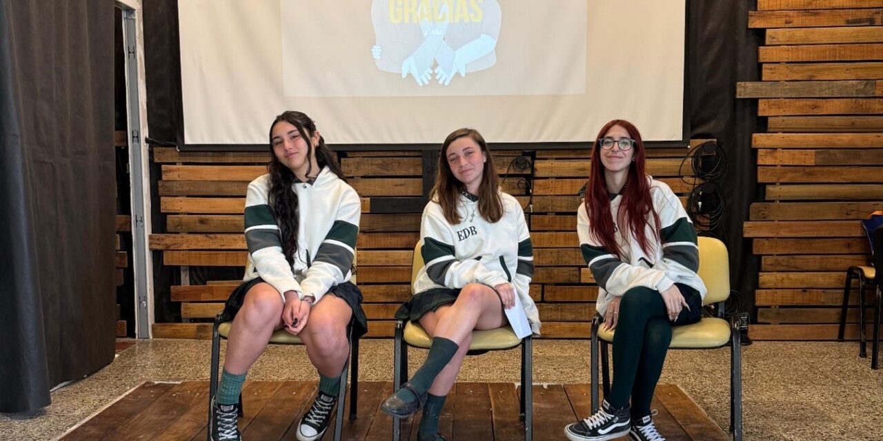 Nuevo centro de estudiantes: la lista plateada se presentó y ganó las elecciones