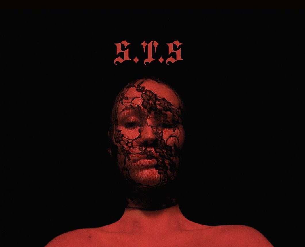 Iggy Azalea lanza “Survive the Summer”