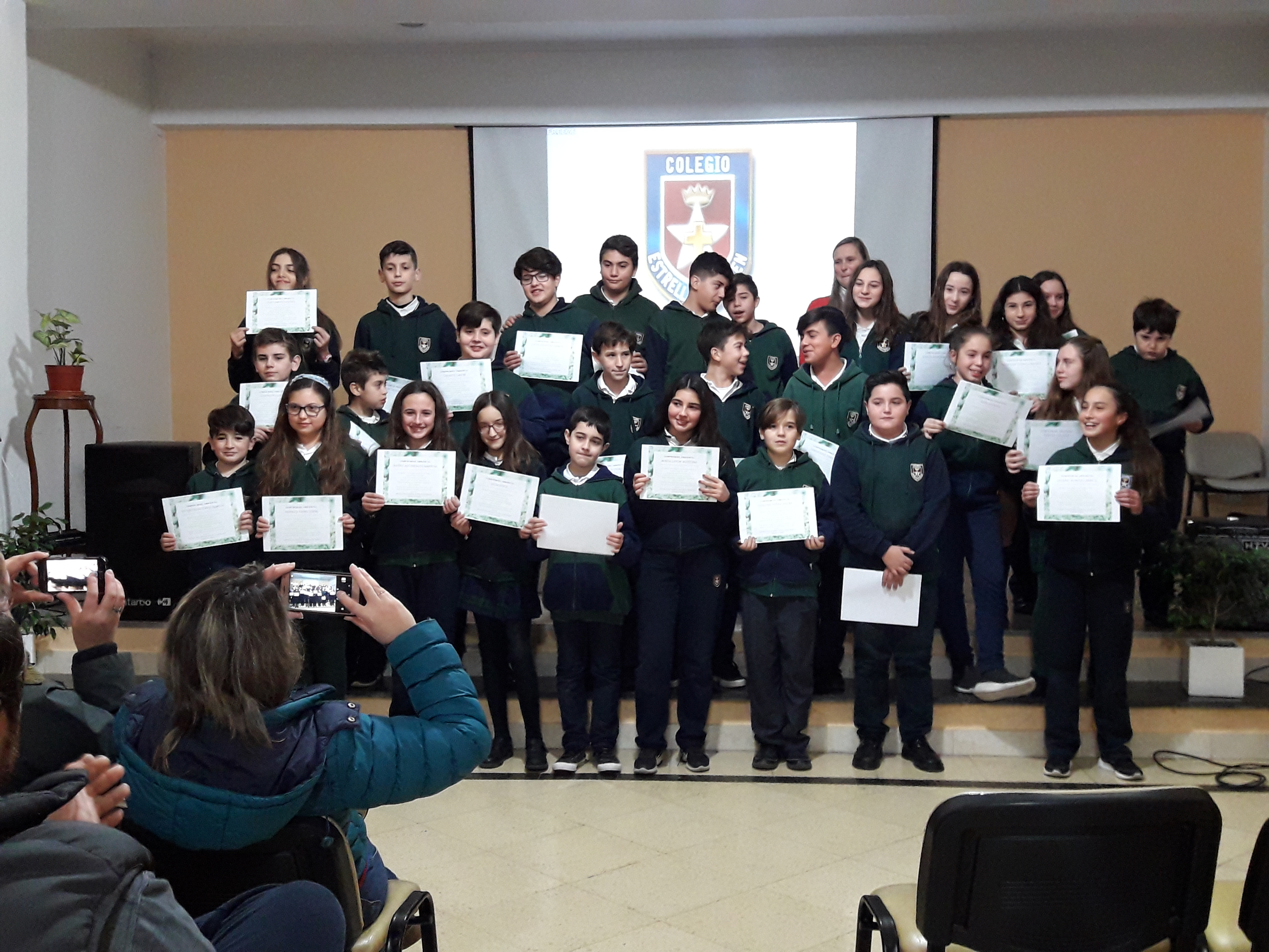 Alumnos de 1er año se comprometieron al cuidado y preservación del planeta