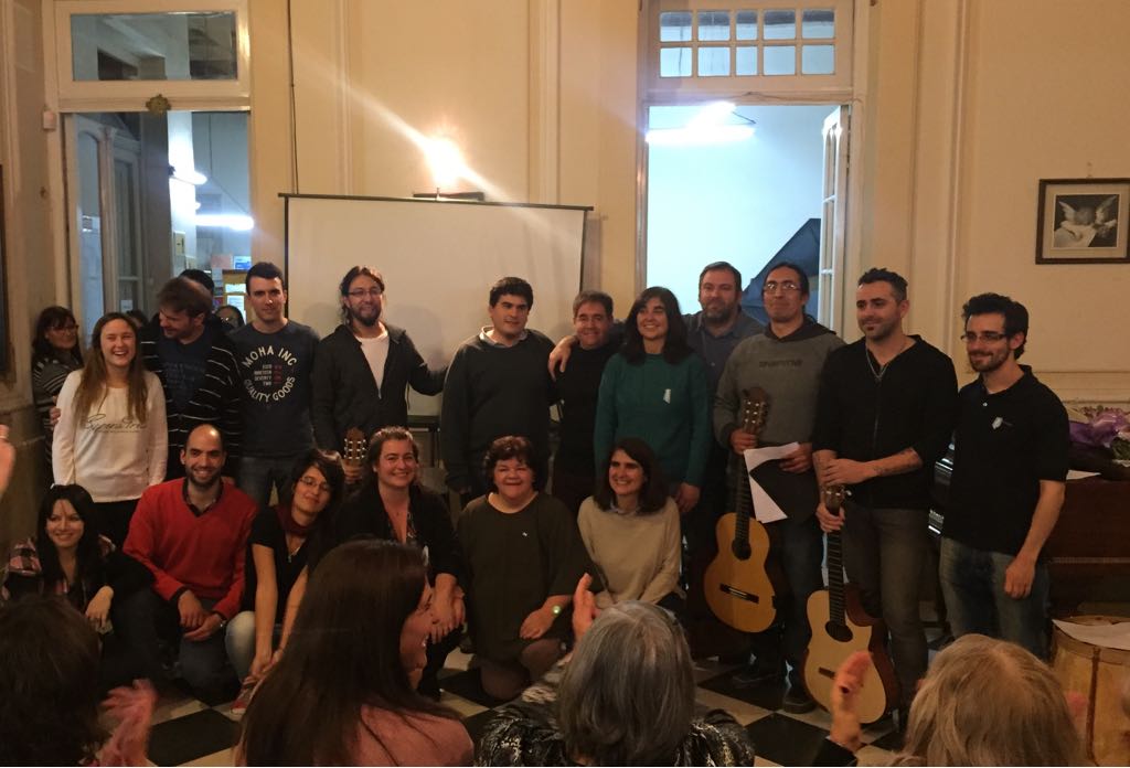 «Veinte años no son nada», el festejo sorpresa a la directora del Conservatorio