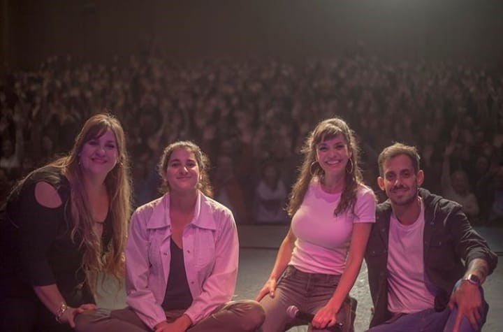 Humoristas bonaerenses tuvieron su noche en Tandil y encantaron